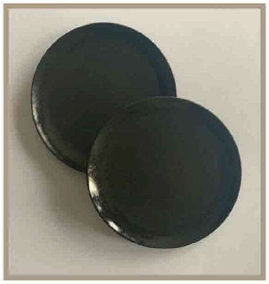 Assiette noire de la gamme Onyx d'un diamètre de 27 cm disponible à la location en auvergne rhone alpes