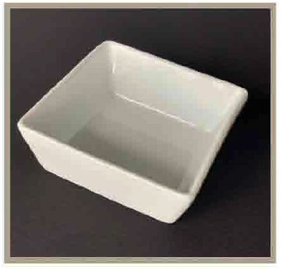 Coupelle de repas carré de 12 cm de côté disponible à la location proche de grenoble
