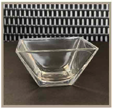 Coupelle en verre d'une contenance de 33 cl