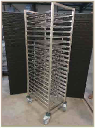 Échelle pâtissière à 20 niveaux disponible à la location