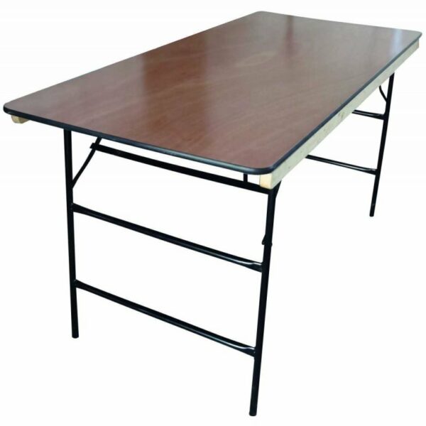 Table de buffet disponible à la location