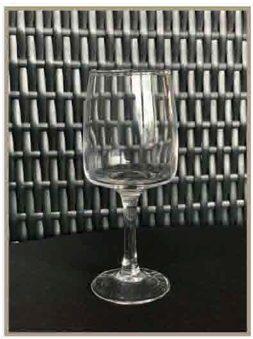 Verre à vin de la gamme amarante