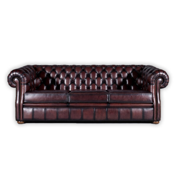 Canapé chesterfield à louer proche de lyon pour vos événements et vos salons
