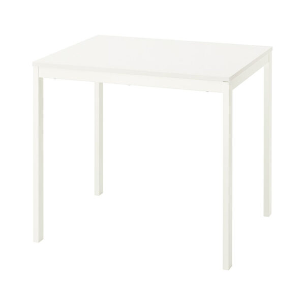 Table Peurrin de couleur blanche disponible à la location proche de Lyon